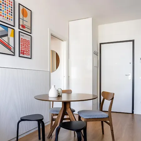 New Flat Near Ieo And Olympic Village ミラノ