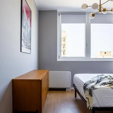 New Flat Near Ieo And Olympic Village アパート ミラノ